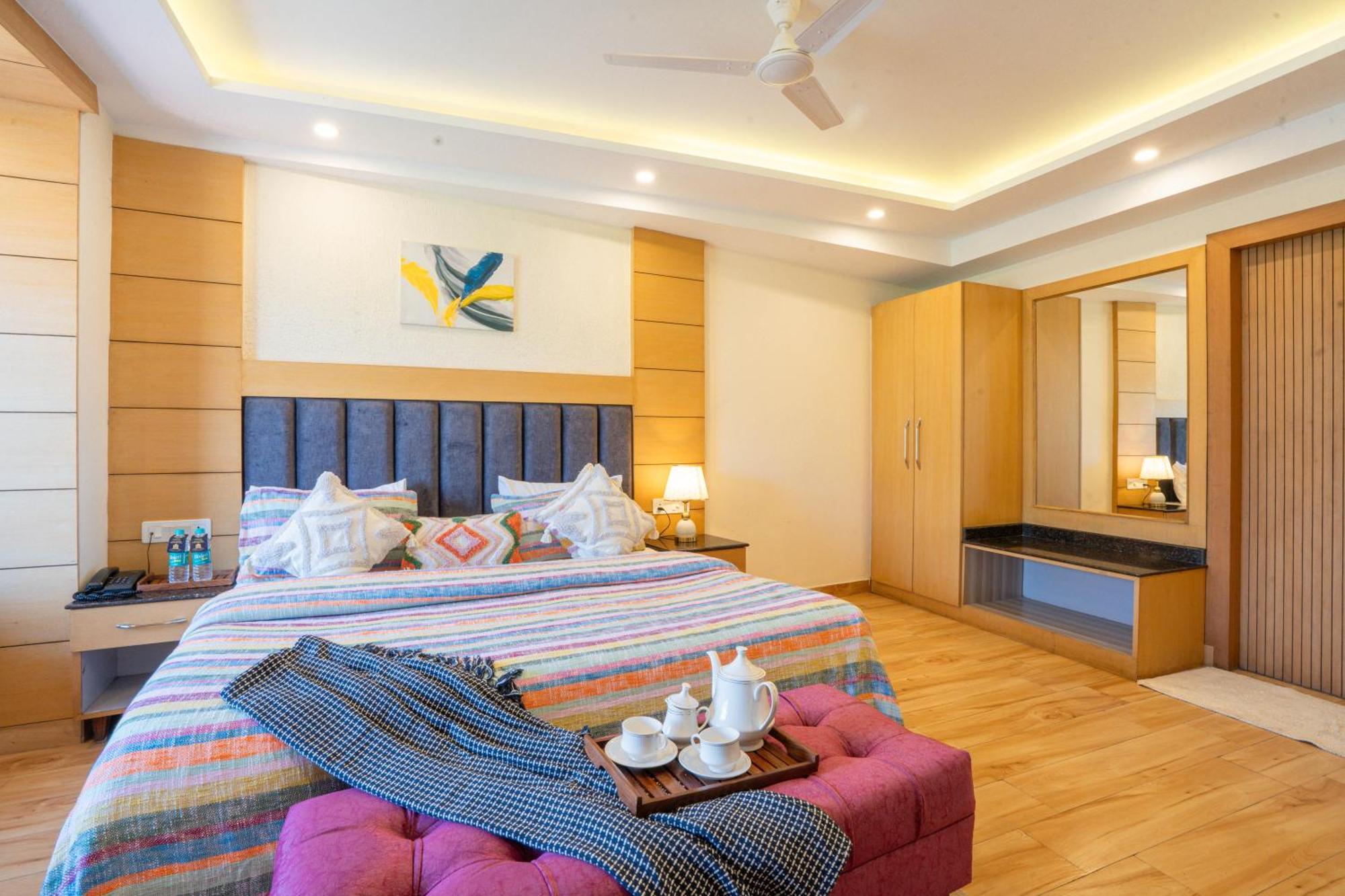 Super Hotel By Perfectstayz Mall Road Mussoorie Extérieur photo