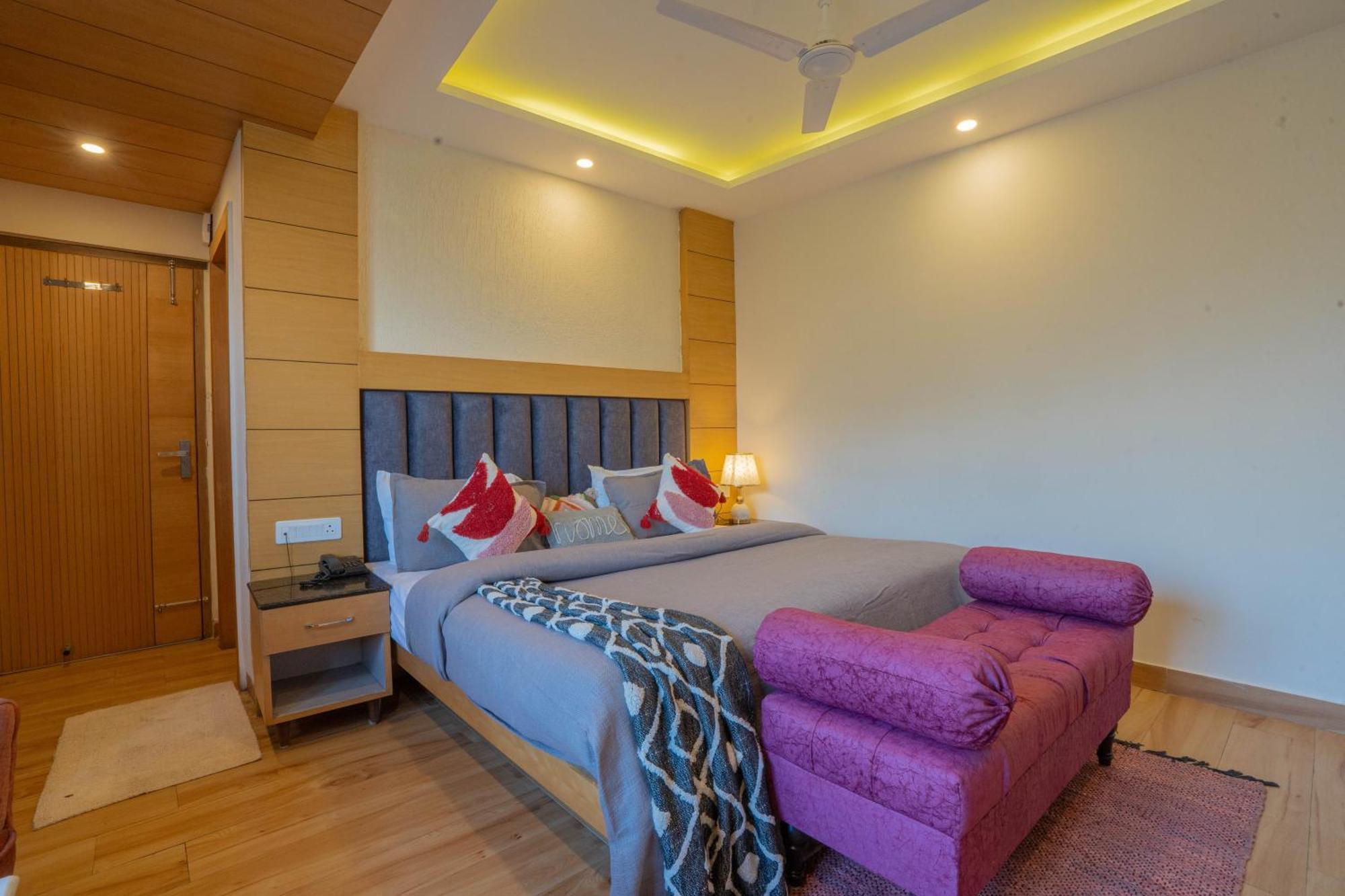 Super Hotel By Perfectstayz Mall Road Mussoorie Extérieur photo
