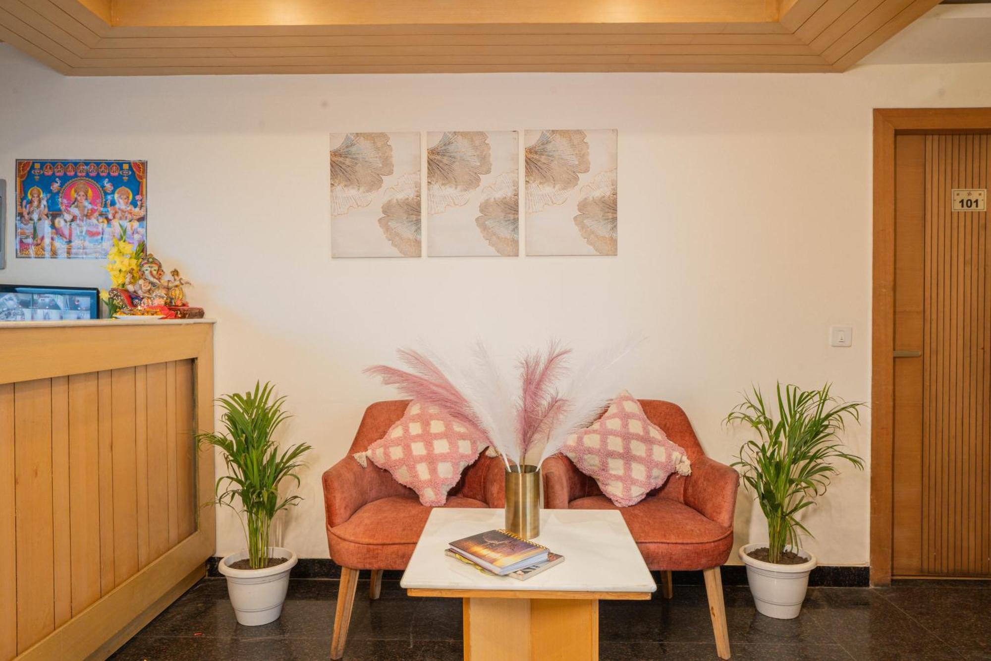 Super Hotel By Perfectstayz Mall Road Mussoorie Extérieur photo