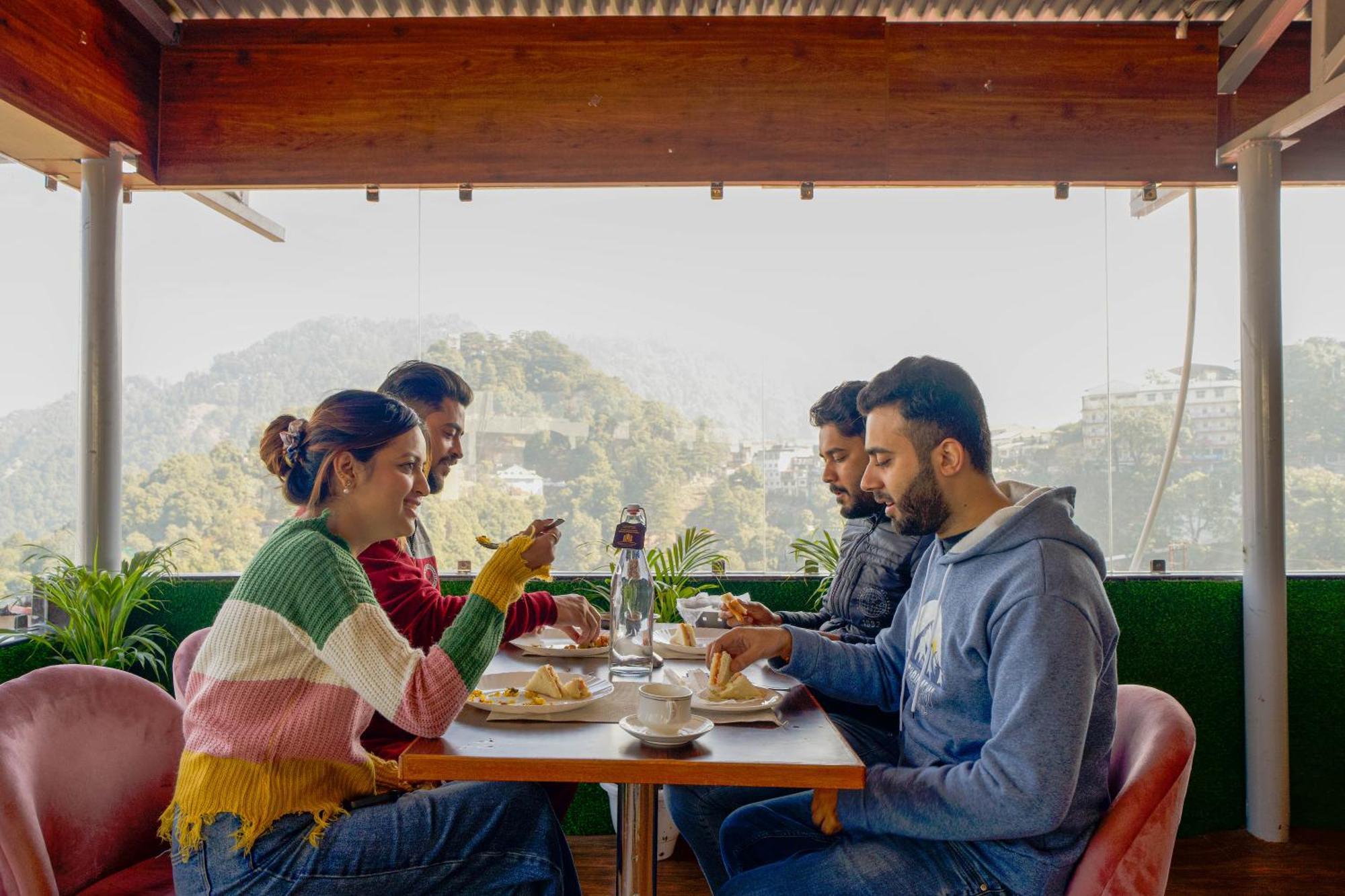 Super Hotel By Perfectstayz Mall Road Mussoorie Extérieur photo